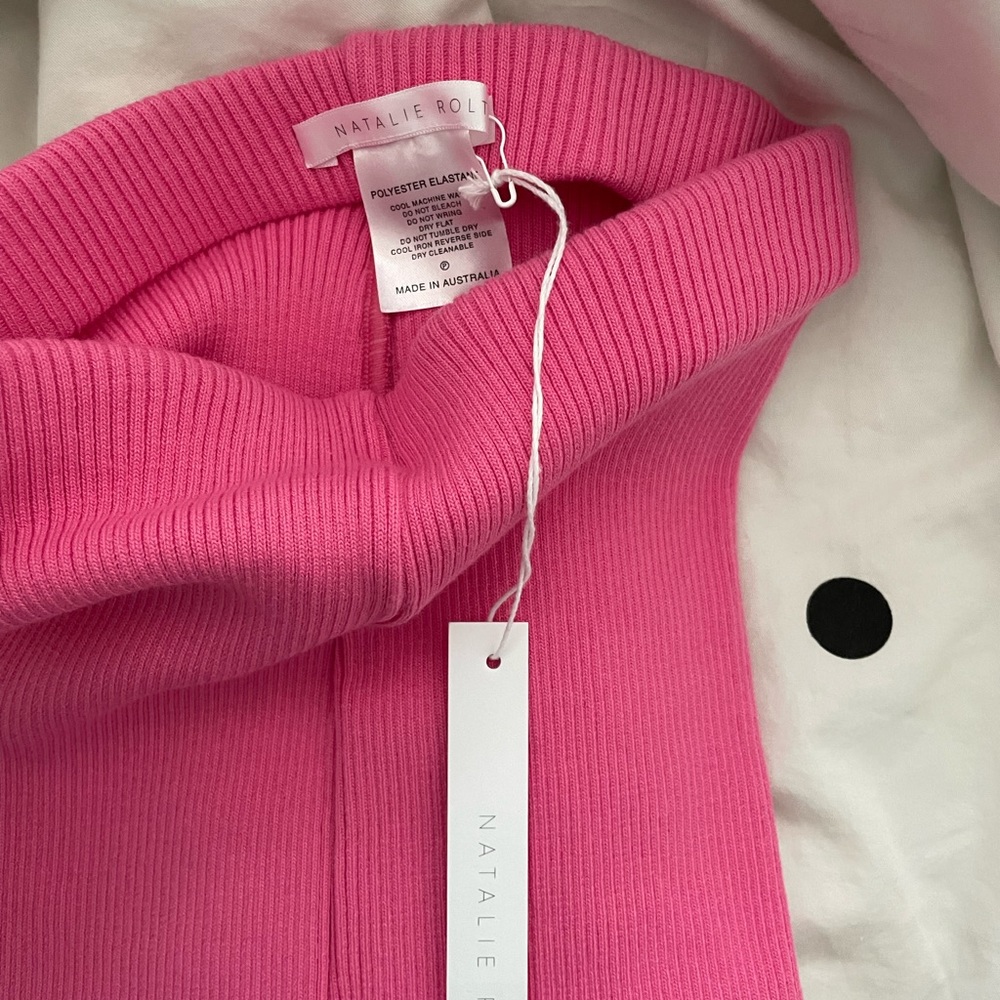 NATALIE ROLT NEON PINK TYRA SET - Picture 9 of 10